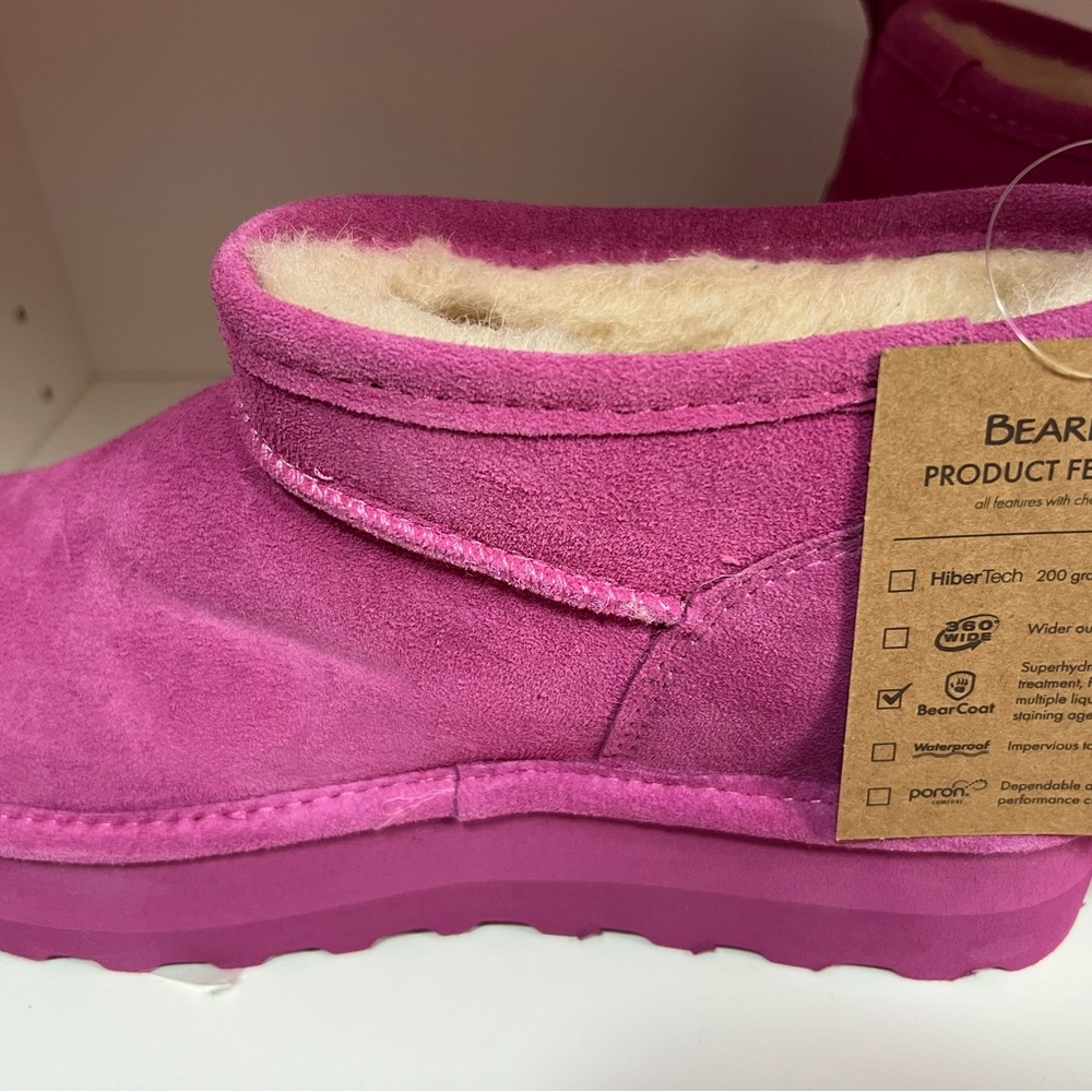 Hot Pink Bear Paw Shortie Boot. Size 10.